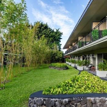 Pacific 19 Kona Hotel Kailua-Kona Exterior photo